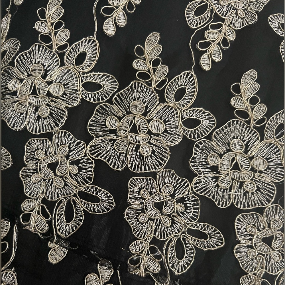 Dinner dress - Picture 3 of 3